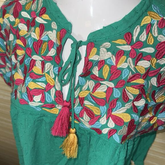 THML Green Embroidered Short Sleeve Bohemian Peasant Top Shirt M 0630 - Picture 4 of 7